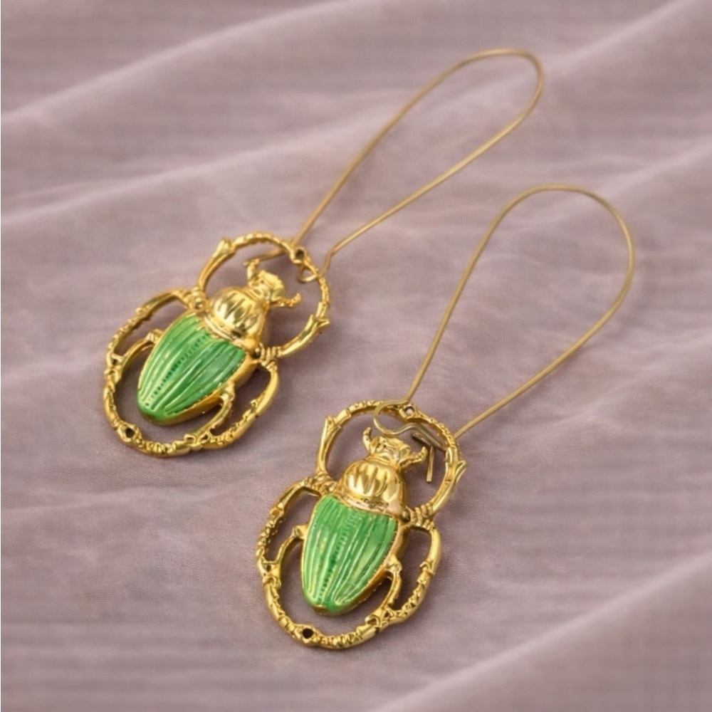 Vintage Green Beetle Gold Earrings